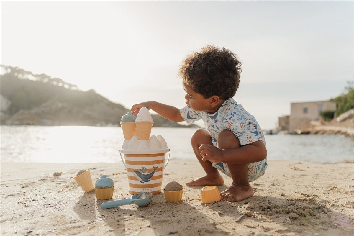 Set de playa con helados